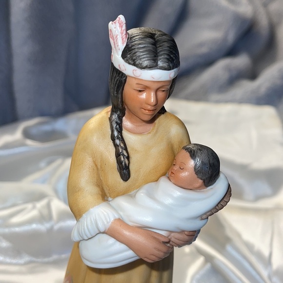 Home Interiors 1447 Vintage Native American Woman w/Baby Excellent Cond! - Picture 6 of 9